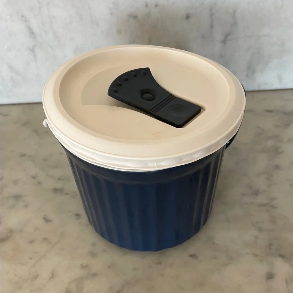 CORNINGWARE Blue Meal Mug with Vented Steam Lid 20 ounces